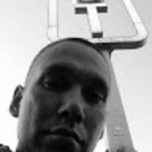 Meet your Posher, Dustin